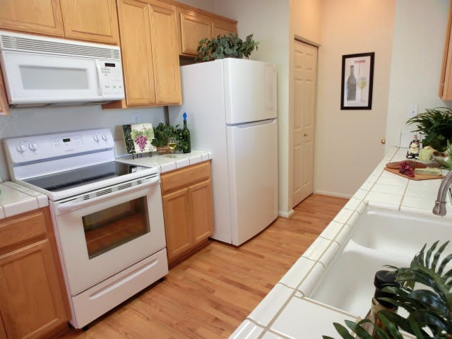 250 Santa Fe Terrace #319