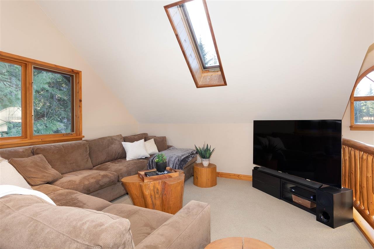 6275 Piccolo Dr