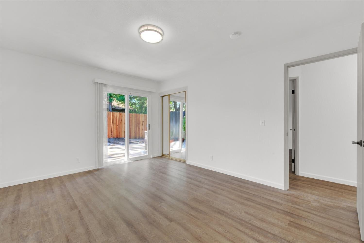 2764 Feather Place