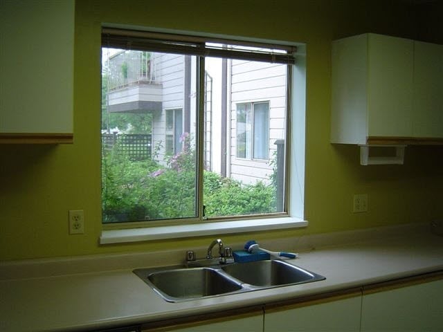 A108-40100 Willow Cres