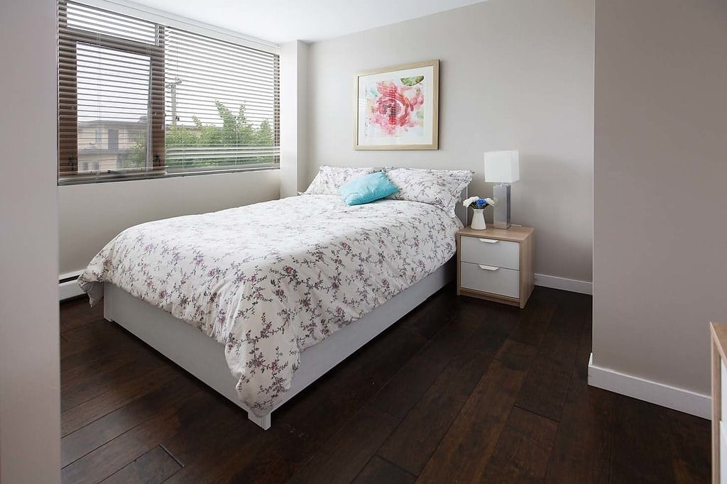 302-2445 W 3rd Avenue, Vancouver
