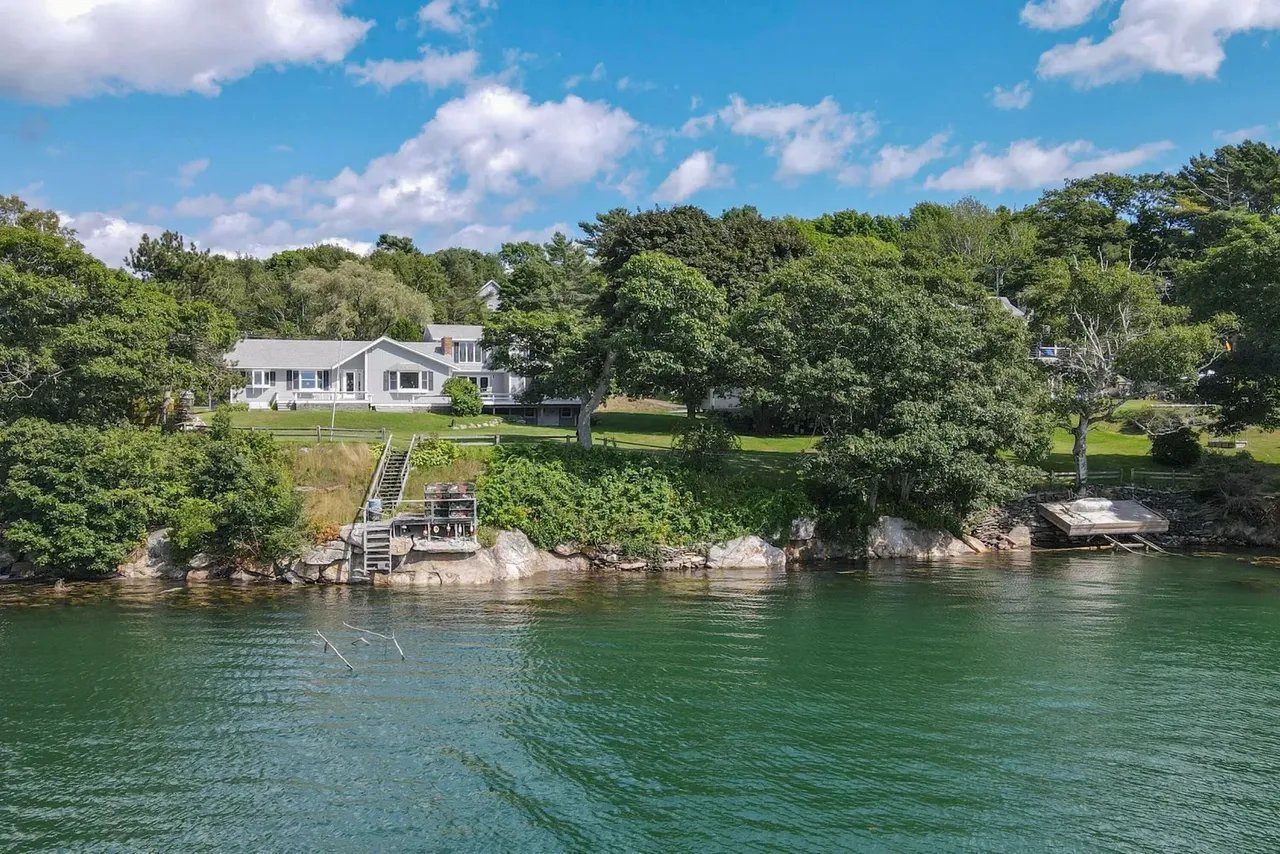 New Listing! 2133 State Route 129 South Bristol, ME 04568 – $1,725,000