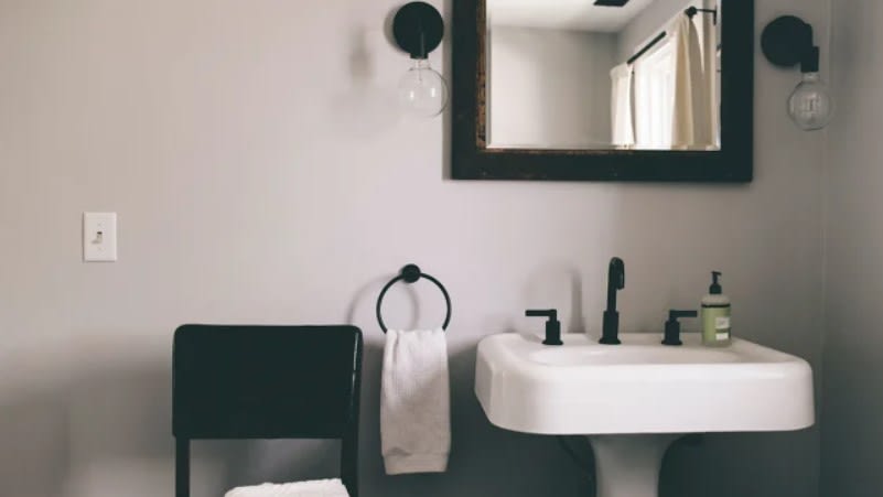 How to Paint Your Bathroom for Lasting Appeal