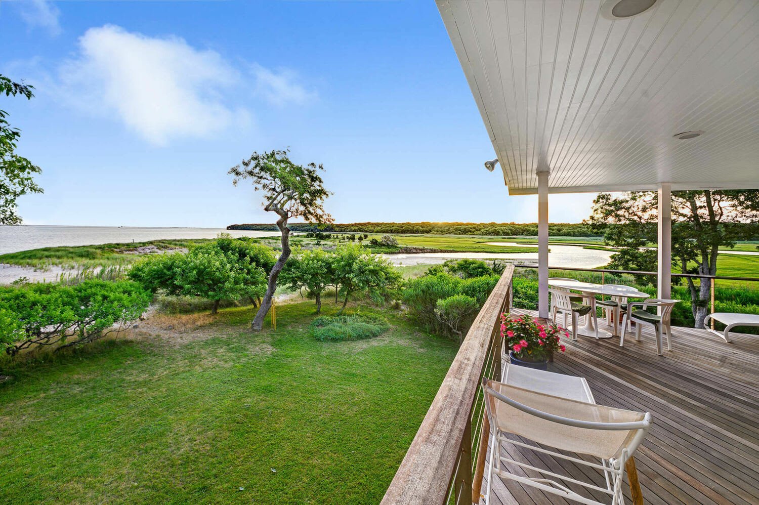 Village Dream Escape with 180 Degree Views