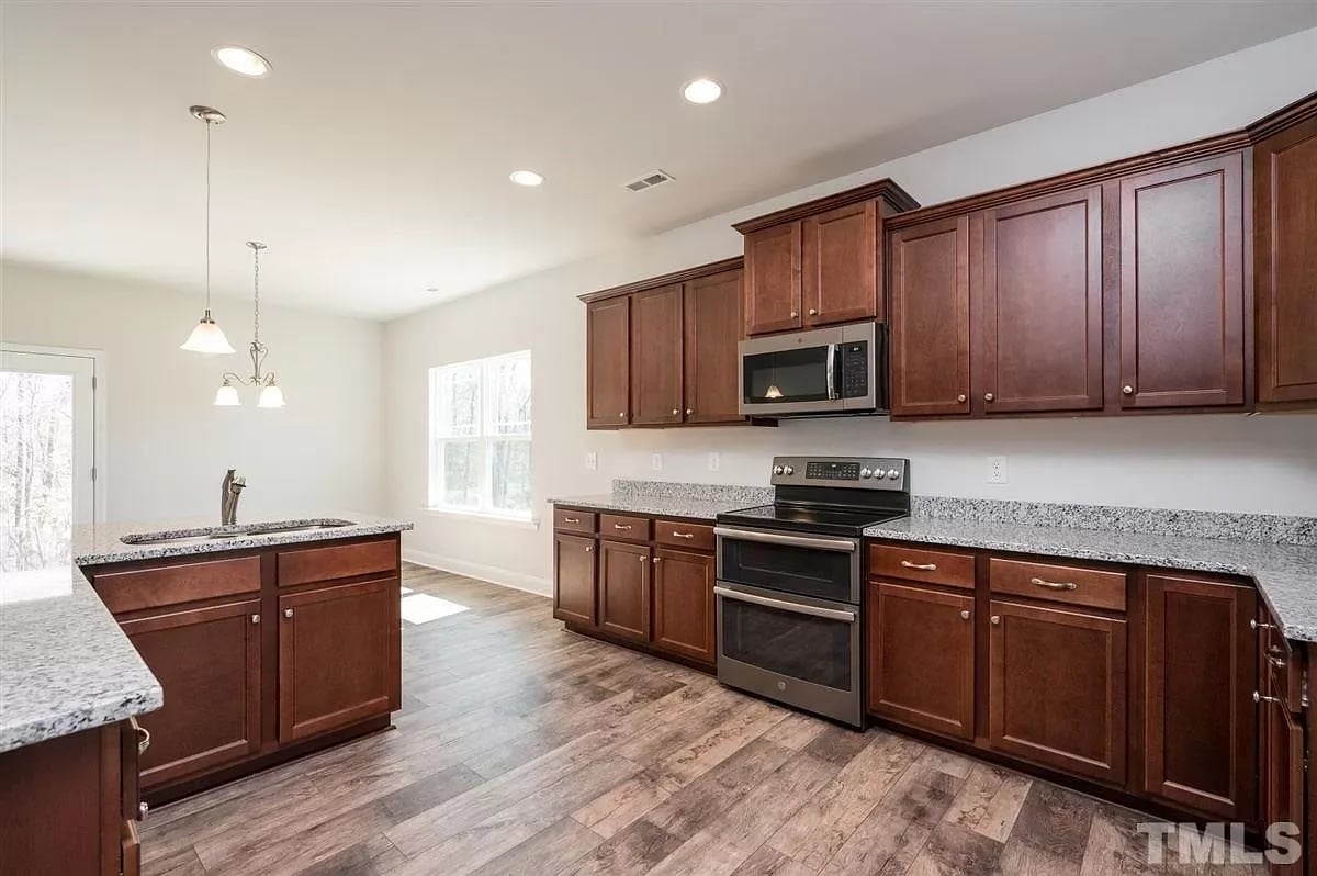 137 N Hawks Ridge Ln Lot 34