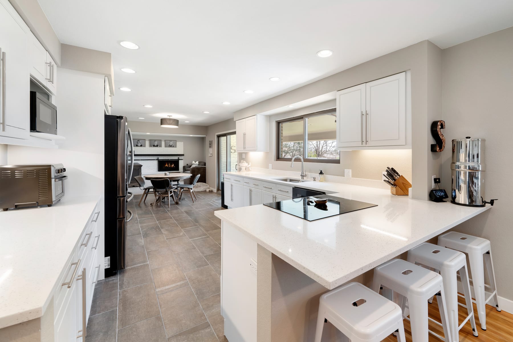 6378 W Roxbury Drive