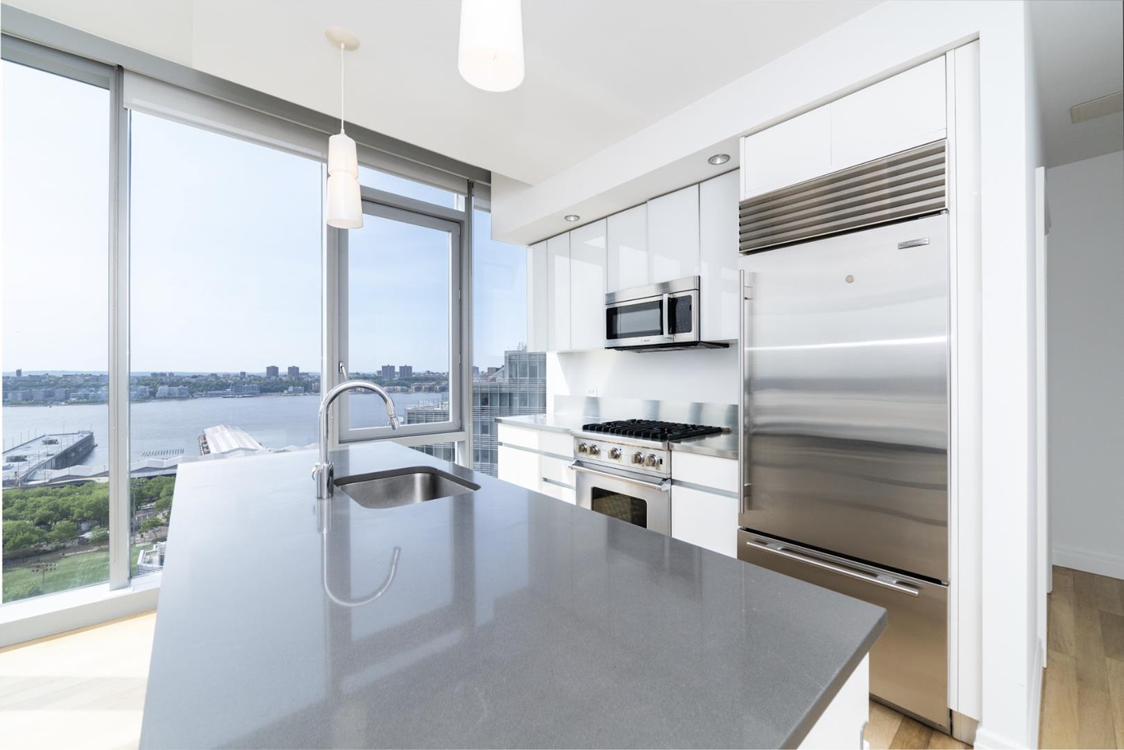 554 West 54th Street, Apt 25-B