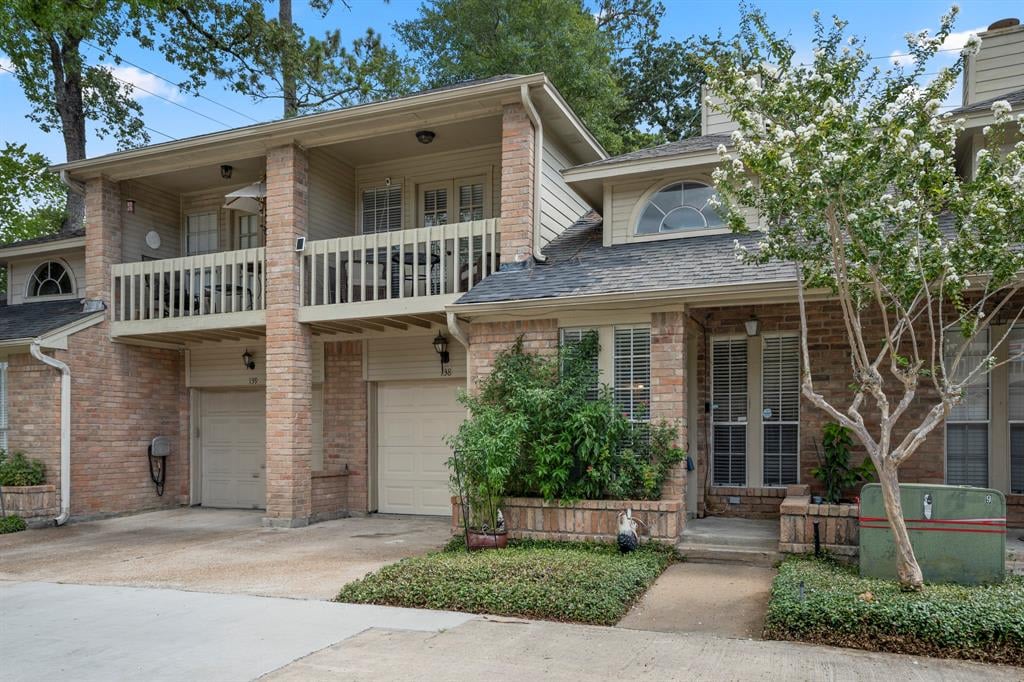5515 STRACK RD, #138