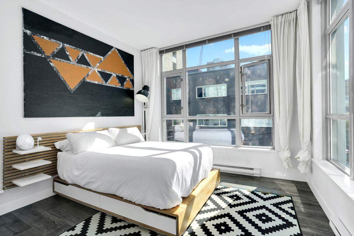 301-1050 Smithe Street, Vancouver