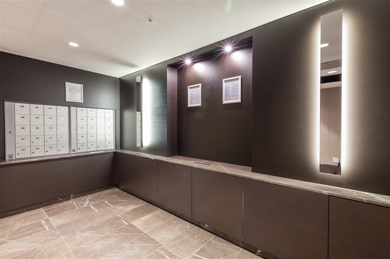 607-7228 Adera St