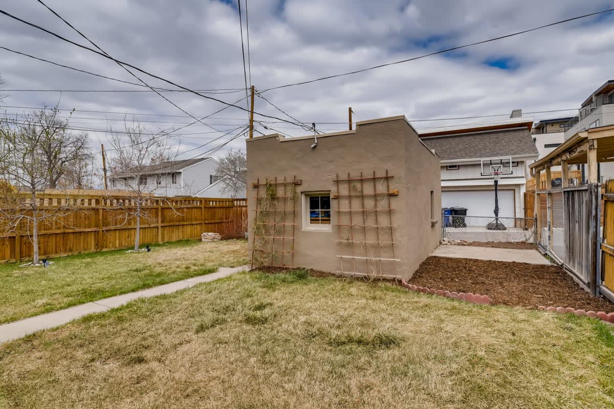 127 E Vassar Ave