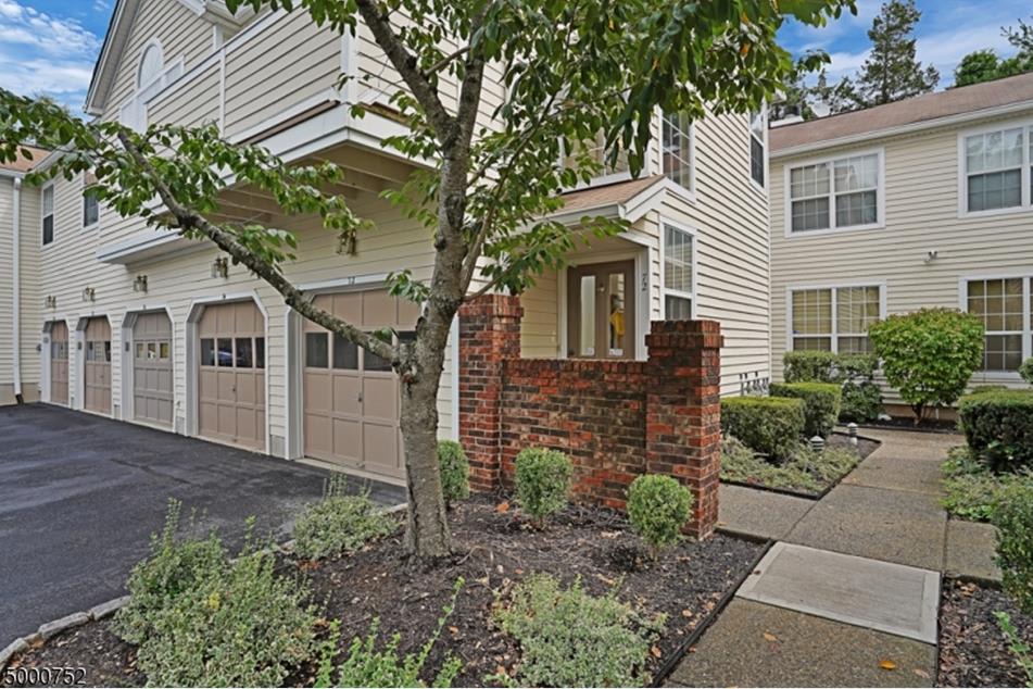 72 Pheasant Brook Ct