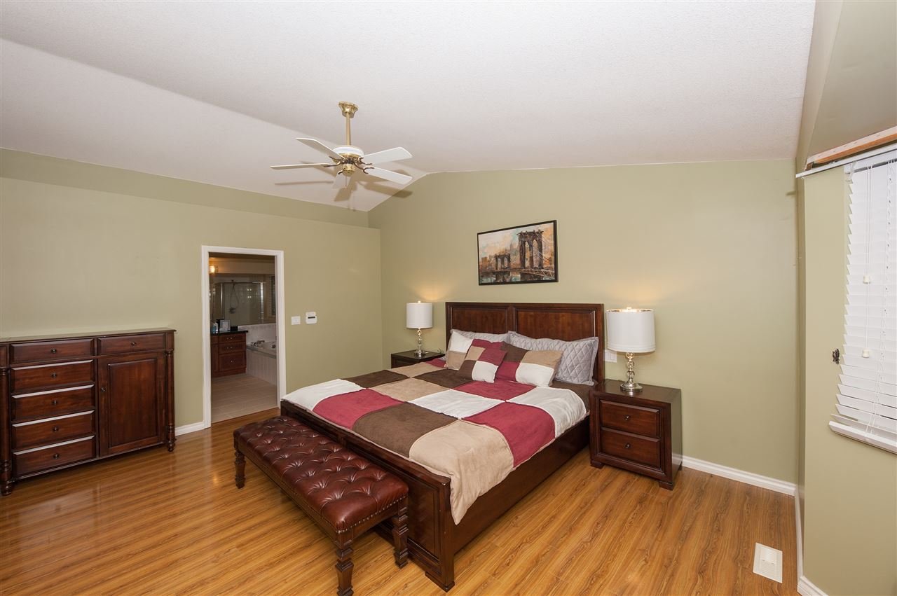 3329 Rosalie Ct