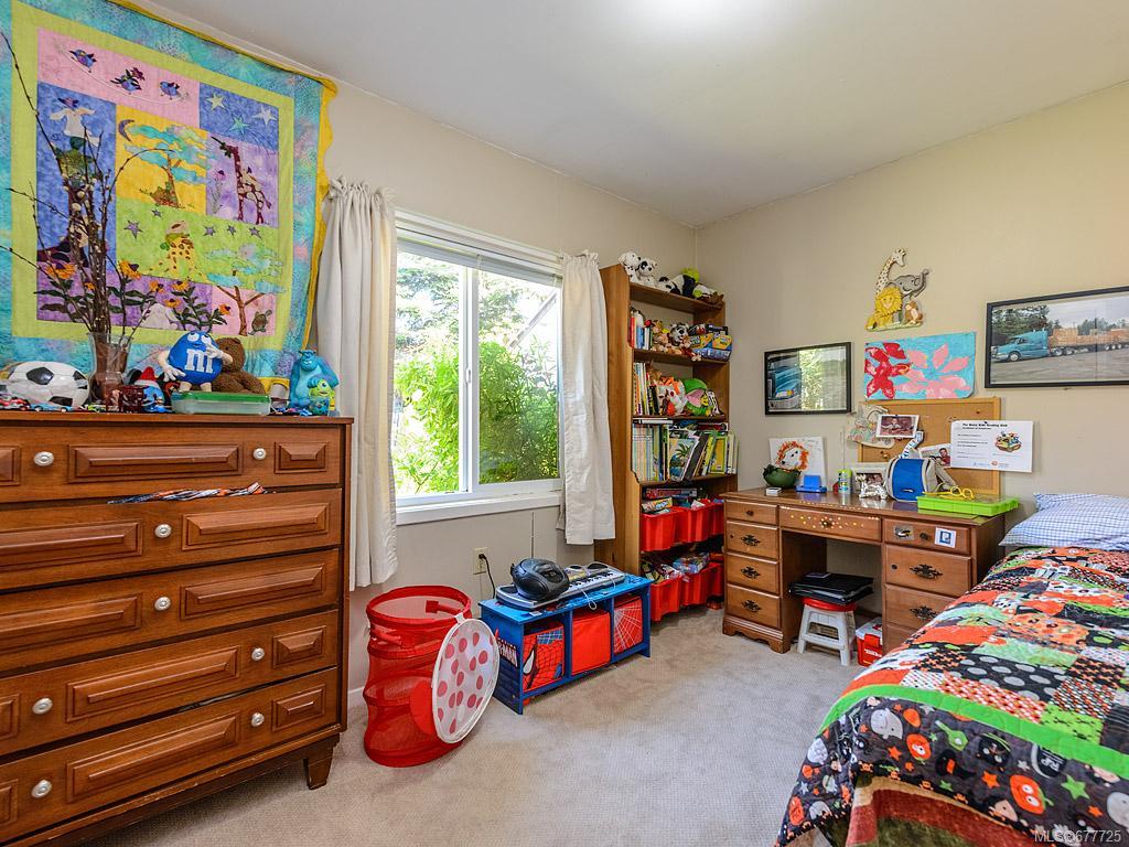 592 Atkins Ave, Langford