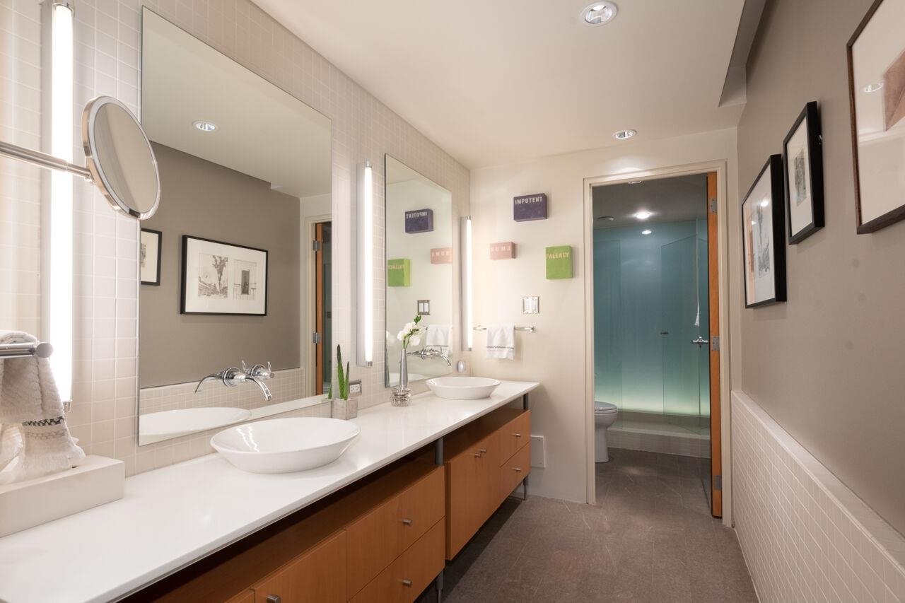 525-1445 Marpole Ave