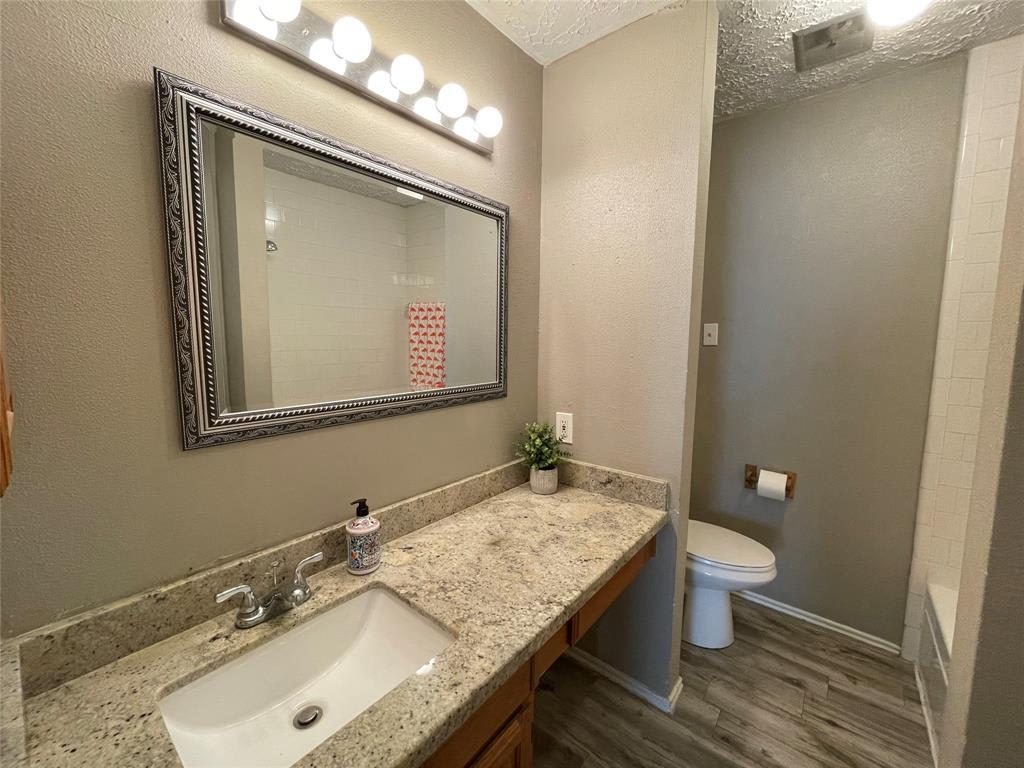 14014 Susan Ct