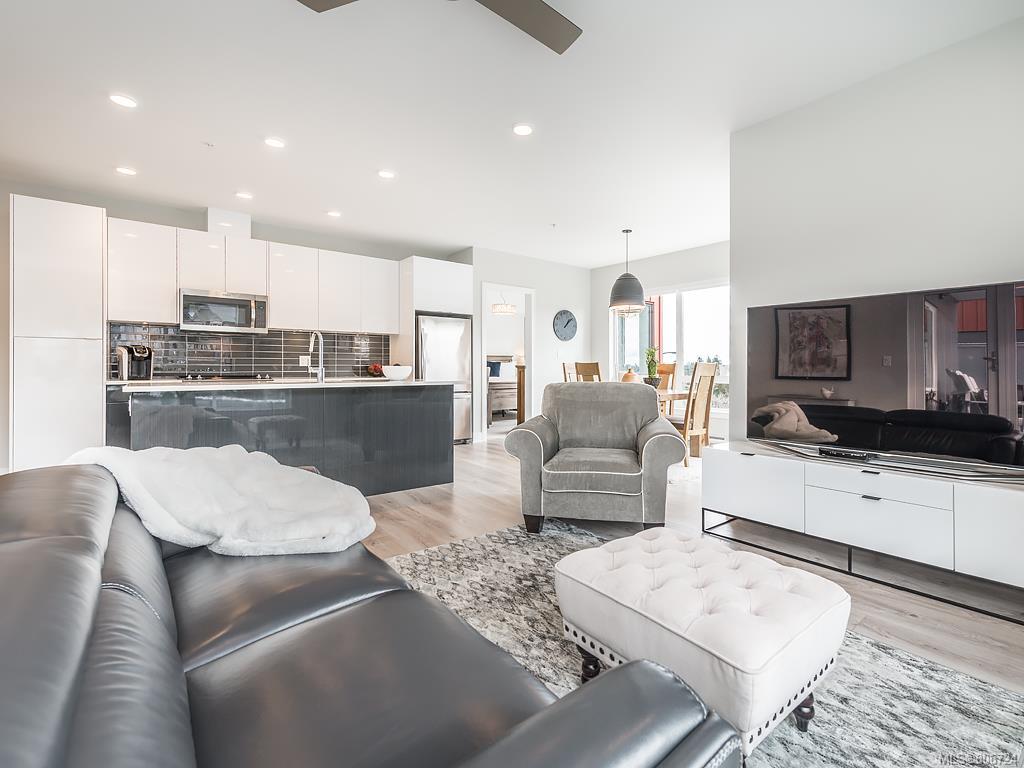301-1311 Lakepoint Wy