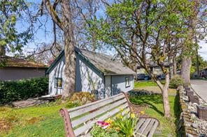 1051 Leslie Dr