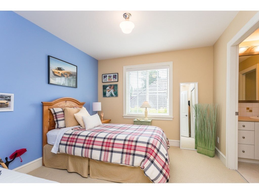 2271 Chantrell Park Dr
