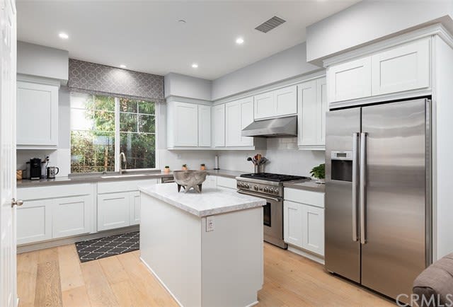 204 Susannah Place, Costa Mesa