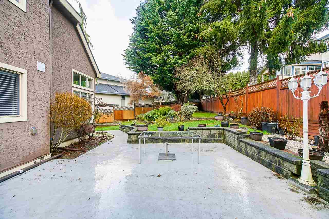 14993 82a Ave