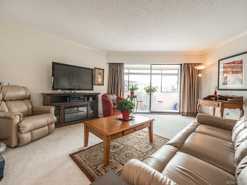 403-137 Bushby St