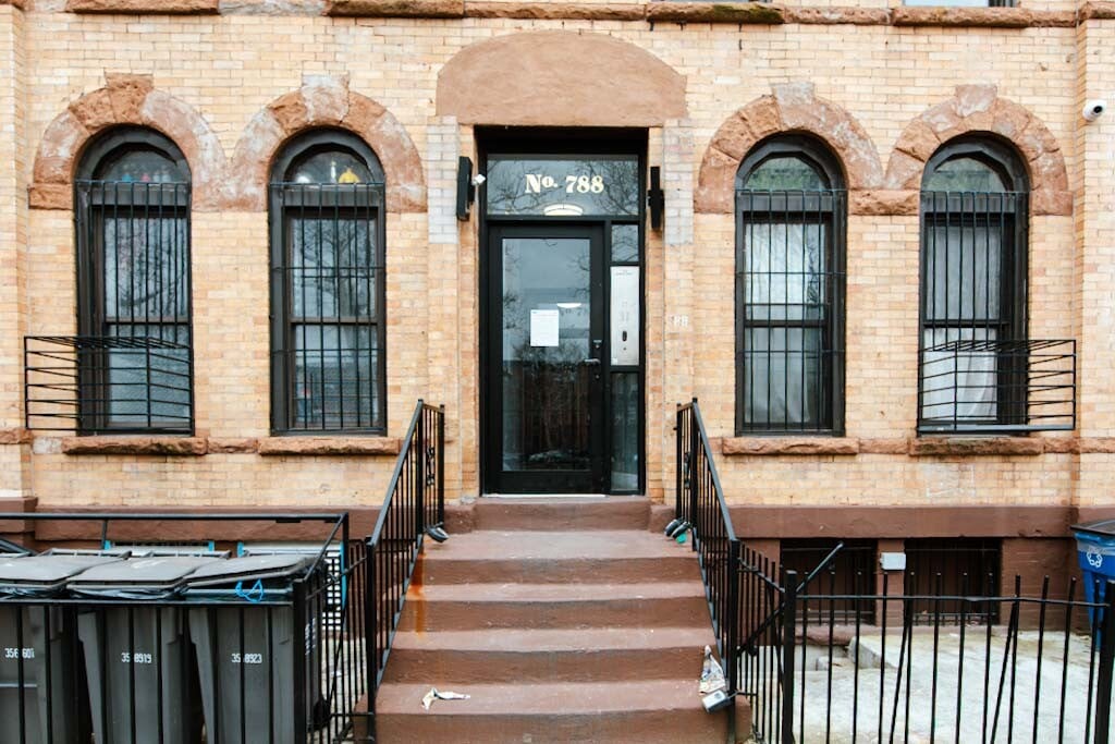 788 Madison Street, Apt 3L