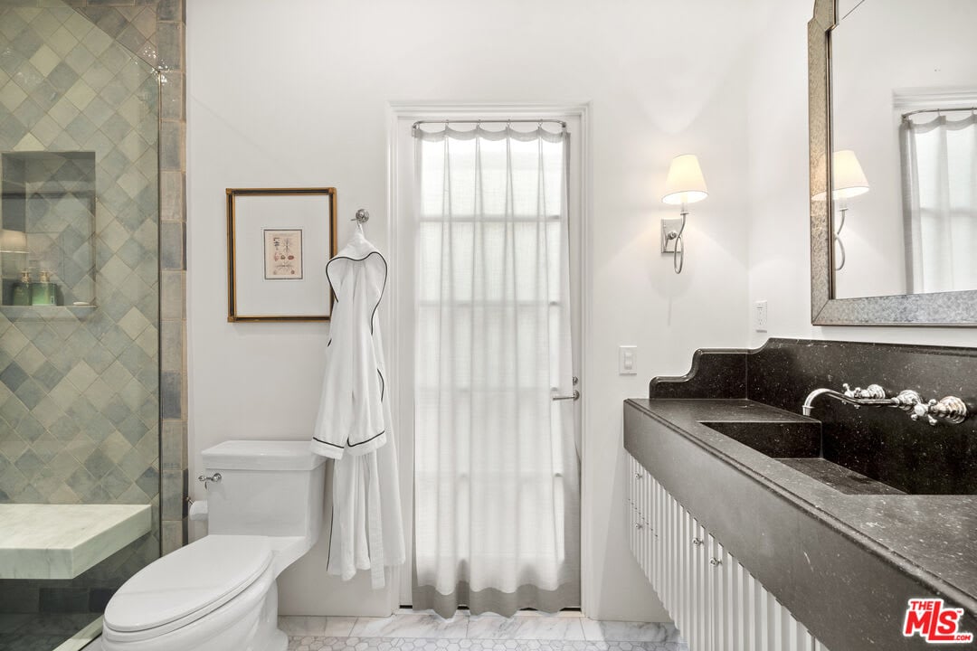 Paradise Palazzo