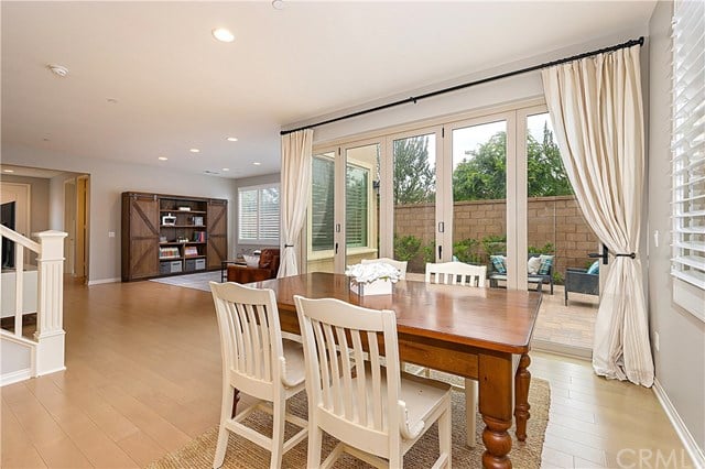131 Bright Poppy, Irvine 