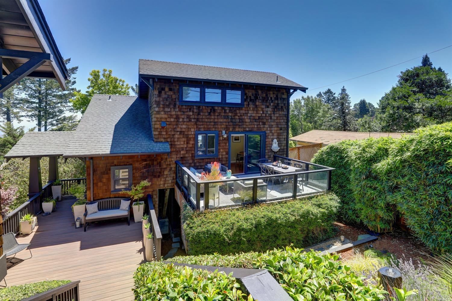 Enchanting Craftsman Retreat