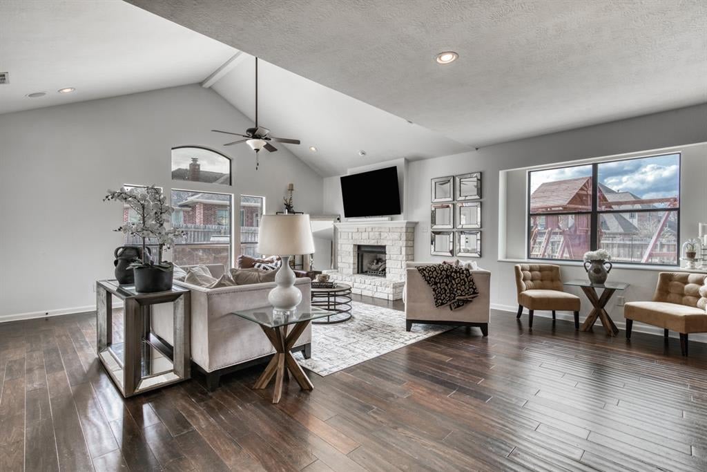 2411 Stone Castle Cir College Station, Tx 77845