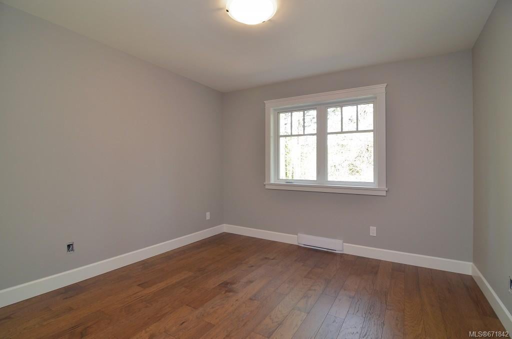 764 Hanington Rd, Highlands