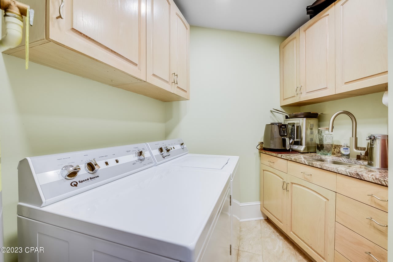 6323 THOMAS Drive Unit 802A