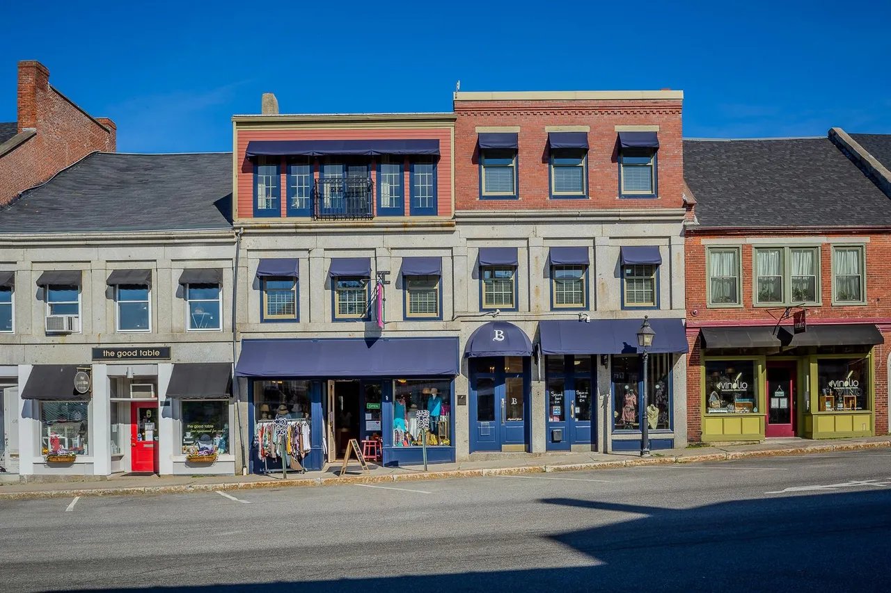 Commercial Property for Sale – 70-72 Main Street, Belfast, Maine – $795,000