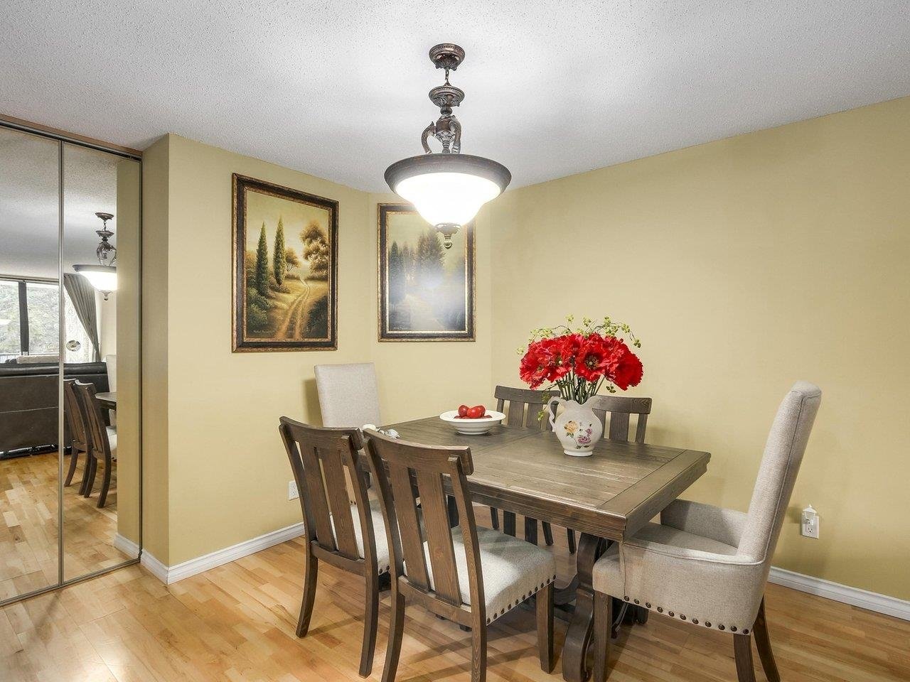 301-6455 Willingdon Avenue, Burnaby