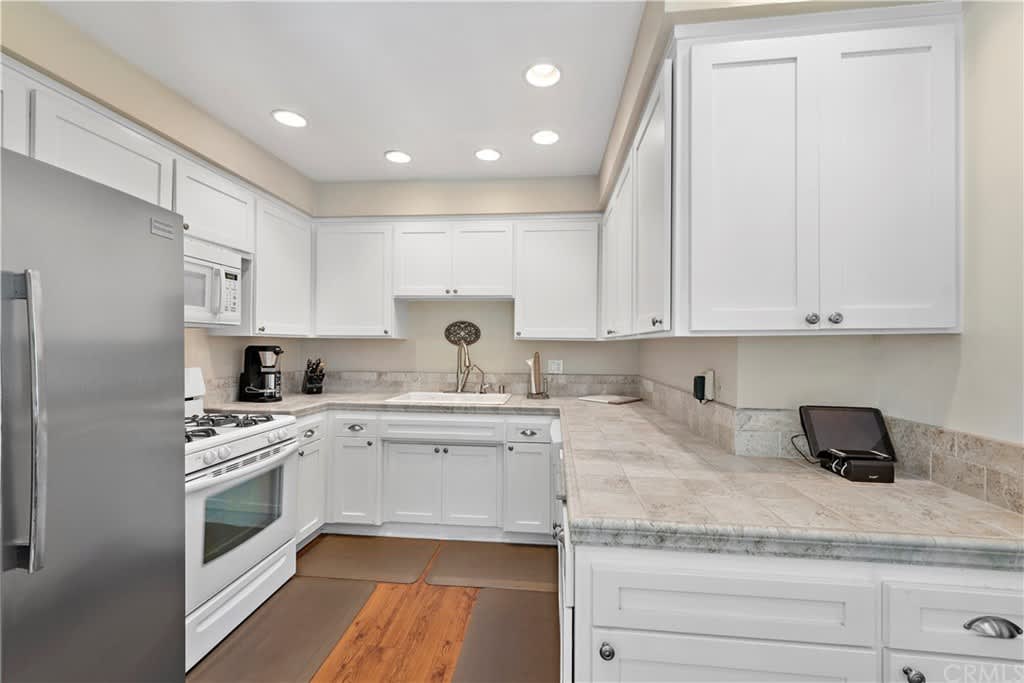 2208 Waterfront Dr