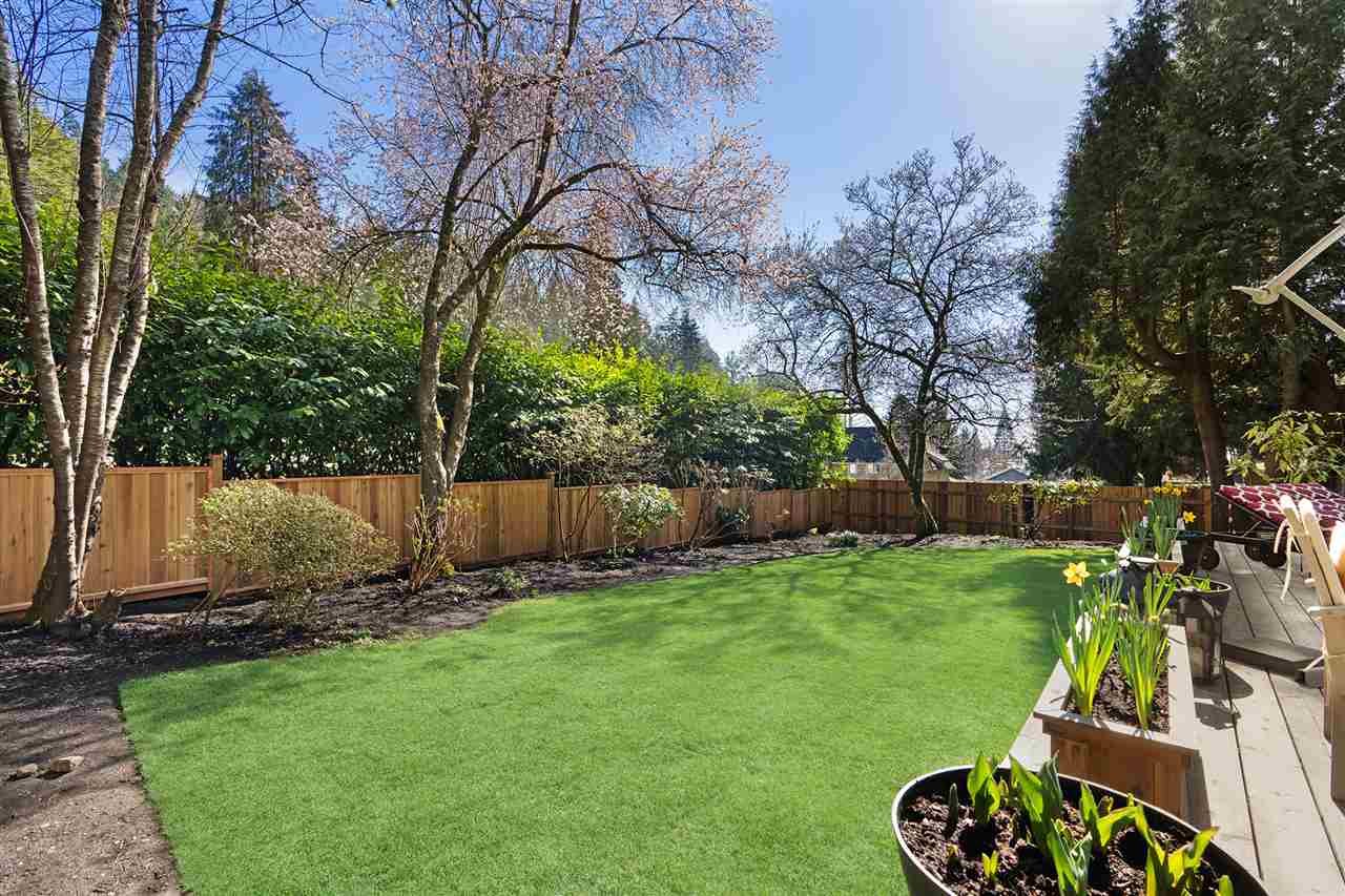 6922 Marine Drive, West Vancouver