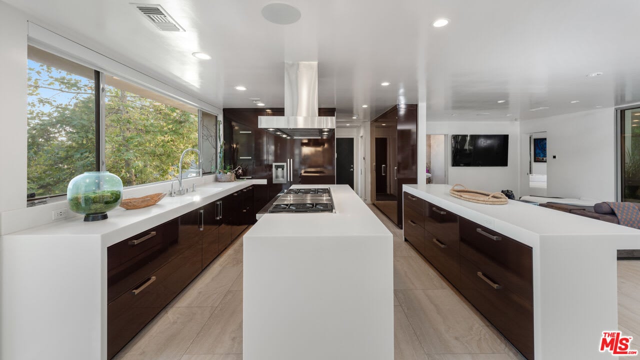 View Opulent