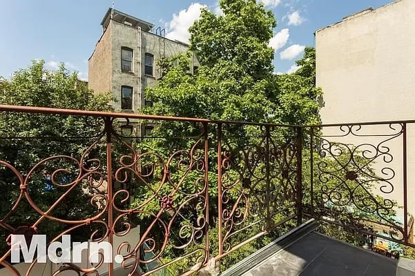 129 Quincy Street Unit: 4