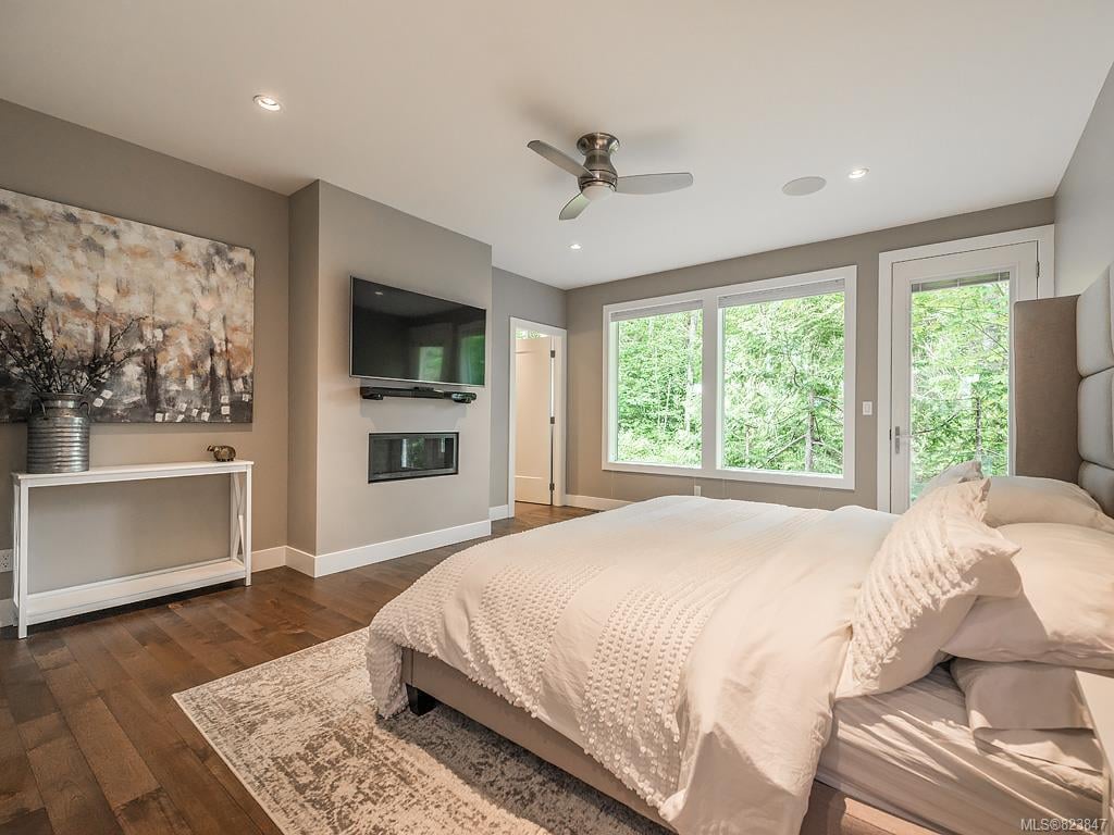 6238 Elizabeth Garden Ct