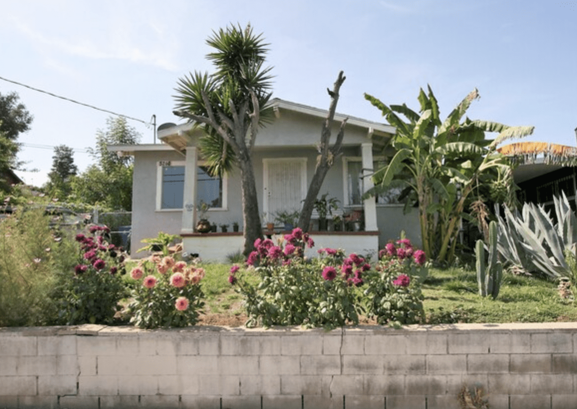 5260 Aldama Street
