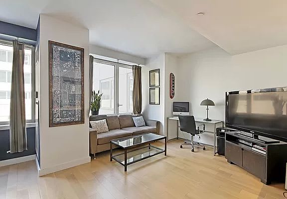 34 N 7th Street Unit: 2W