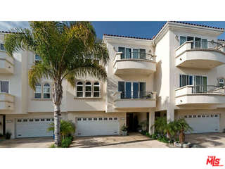 23963 De Ville Way