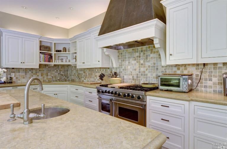 Luxurious Residence Featured in Several Magazines- Represented Buyer