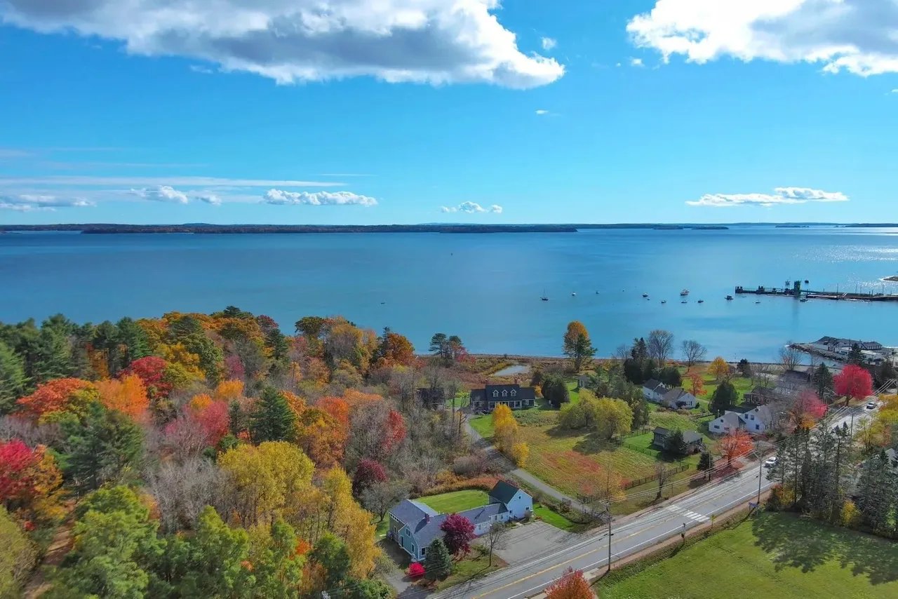 New Listing: 2561 Atlantic Highway, Lincolnville, ME 04849 – $485,000