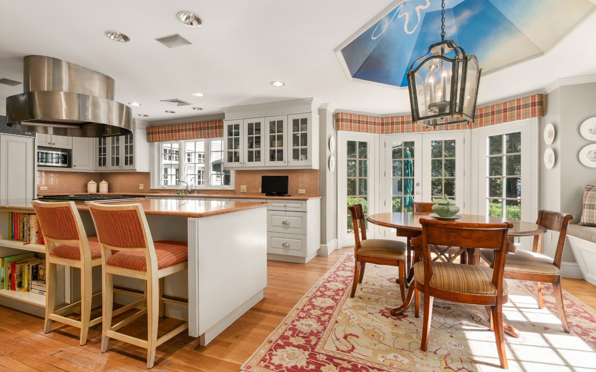 112 Gordon Rd | Under Contract