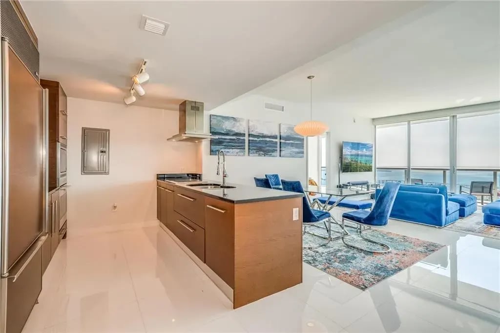 495 Brickell Avenue, #5605