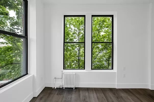 195 Franklin Street Unit: 3B