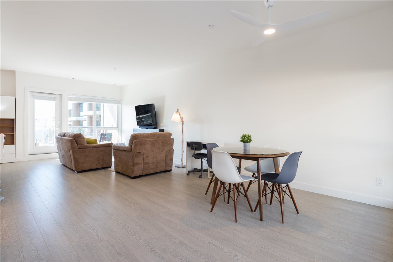 16-3596 Salal Dr