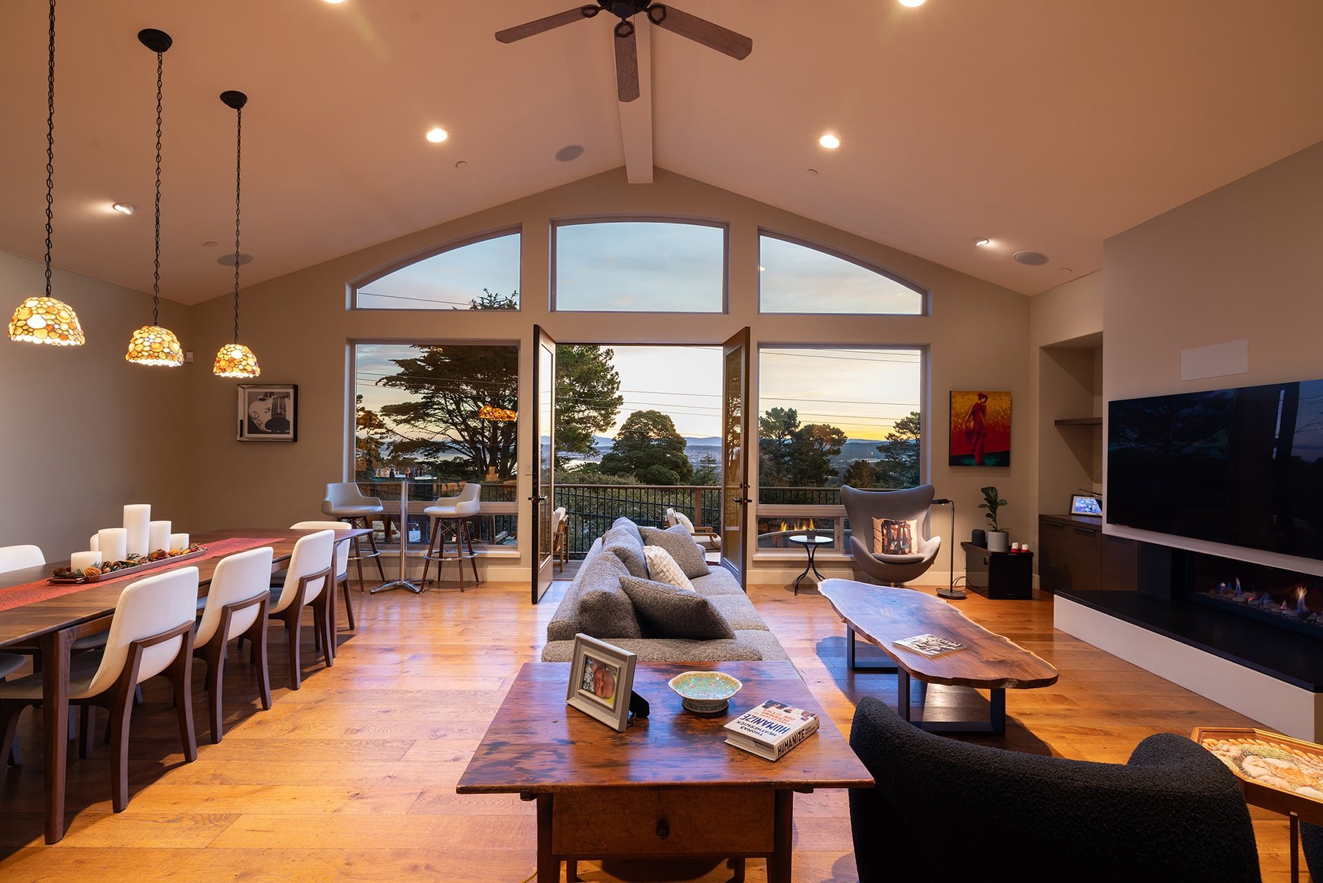 Modern Monterey Paradise - 700 Fernwood Ave